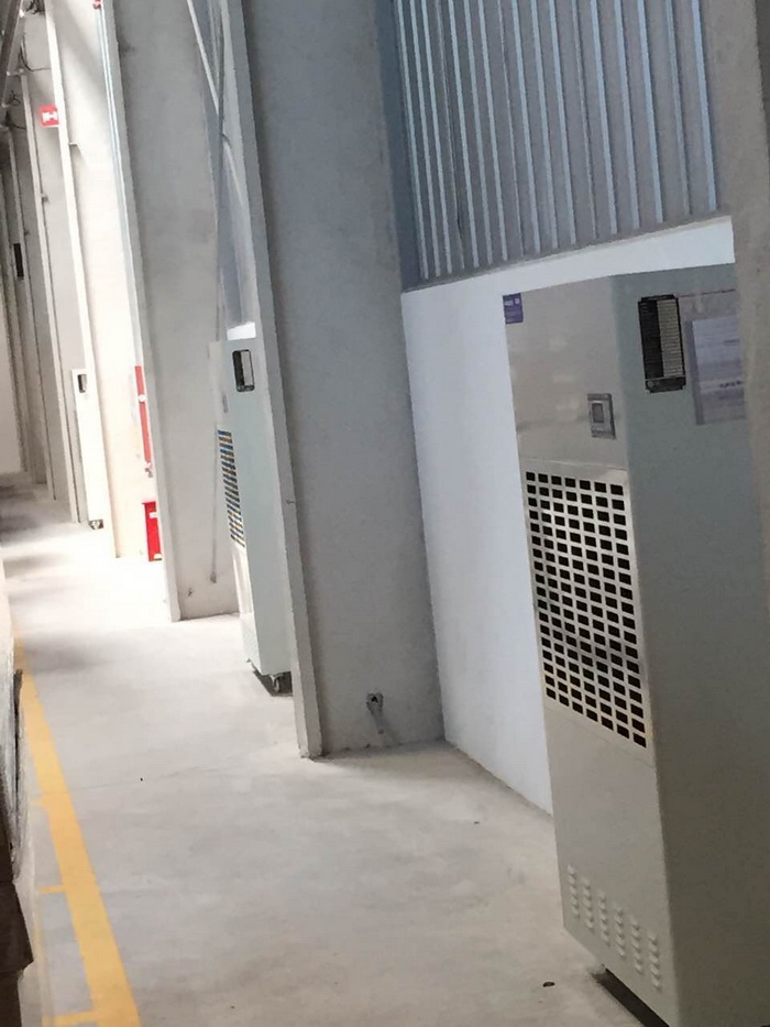 倉庫除濕機